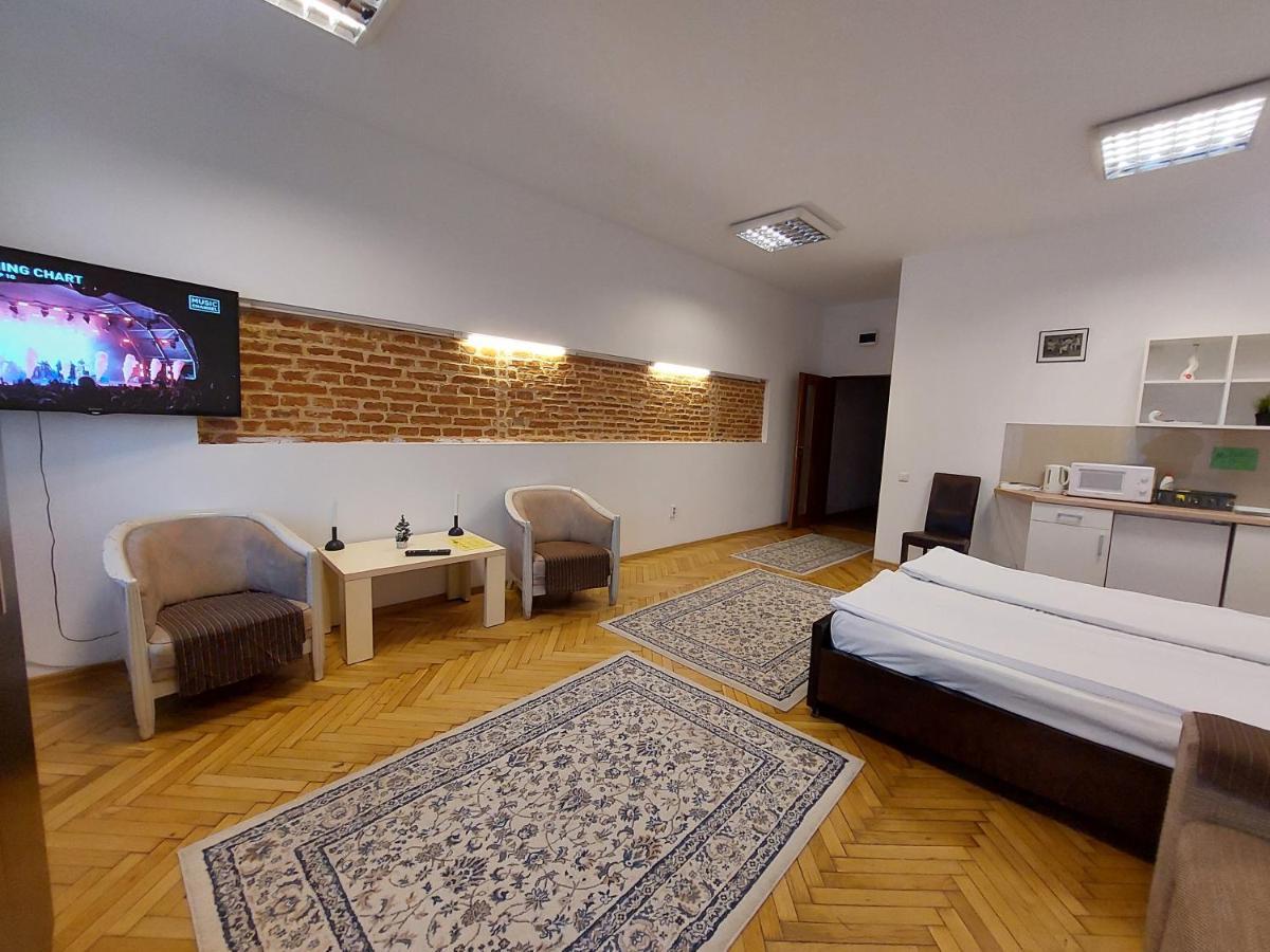 Apartament Main Square &
