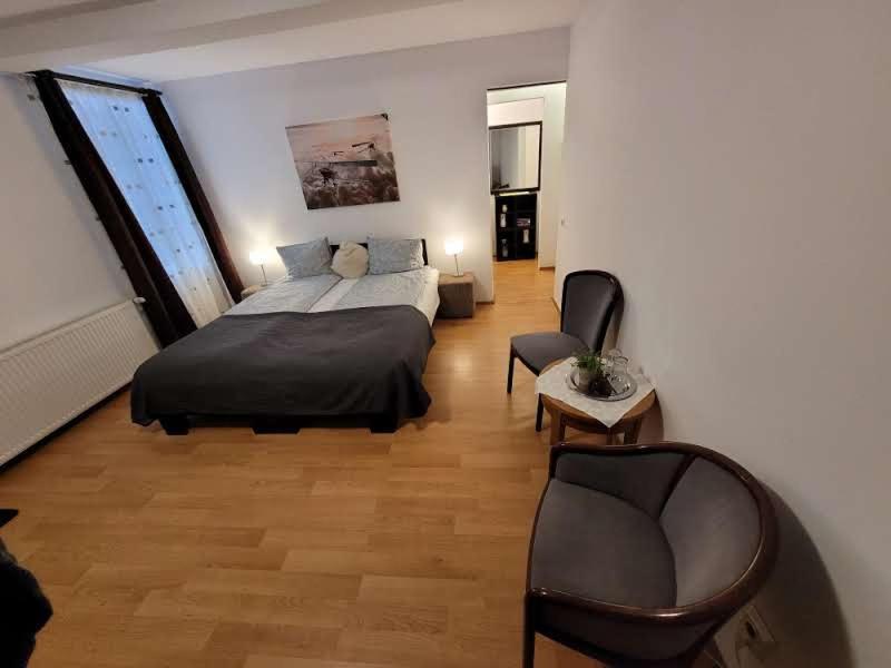 Apartament Main Square &