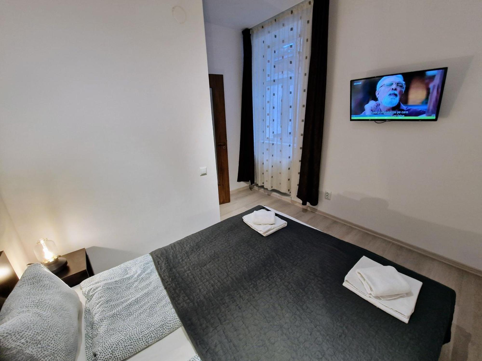 Apartament Main Square & *