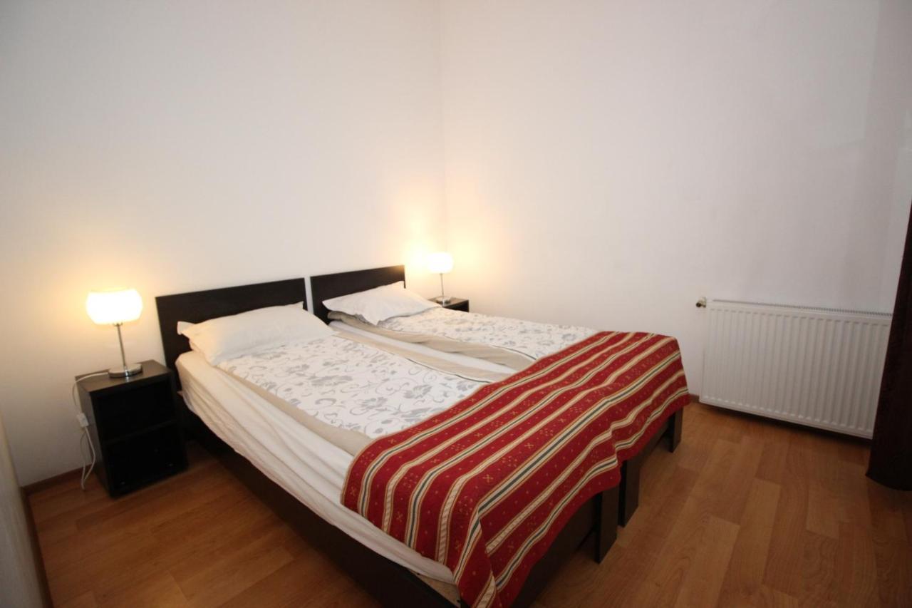 Apartament Main Square & *